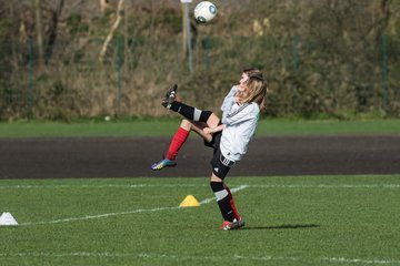 Bild 41 - C-Juniorinnen Kieler MTV -  MTSV POlympia Neumuenster : Ergebnis: 1:0